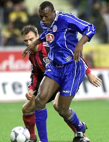 赛中的一个 赛中的一个